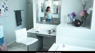 Bae beauty Penelope Woods takes huge dick from random dude at her boyfriends request