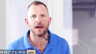 Brazzers – Cheating Wife Cali Carter Fucks Her Husband’s Friend
