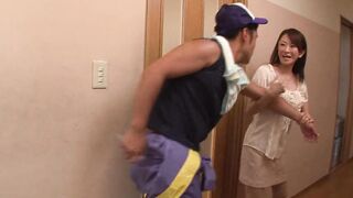 Married Nymphomaniac Milf, has sex with delivery guys, she has a fantasy of fucking strangers. Japanese