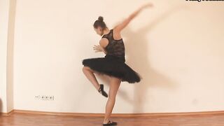Dark Haired petite gymnast Linda Paro spreading legs