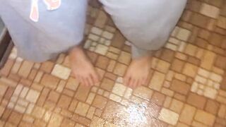 I Love When You View My Snatch Pissing