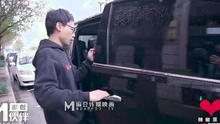 Extremely hot Outdoor Sex into the Vehicle! With Amazing Tinder eastern Bae - chinese Amateur Cheating