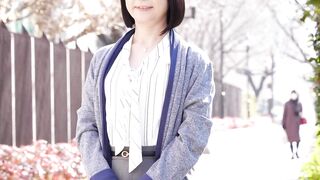 初撮り五十路妻ドキュメント　和泉亮子