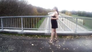 Flashing on a bridge (one)