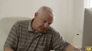 DADDY4K. Babe dollface doesnt lose chance of having sex with senior