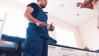 Taylor Sands Gets her Pipes Cleaned - Brazzers