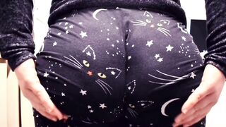 Humongous Booty Milf Cat Leggings Butt Wedgie Compilation