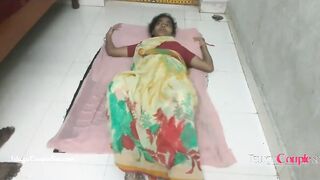 Hottie punjab Desi Village Bhabhi With Hubby Old Lovers Romance On Floor Hard Giving