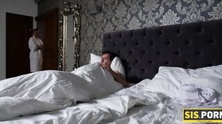 SIS.PORN. chick with playful eyes hides from stepmom for quick sex with stepbro inside bed
