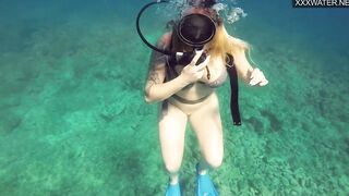Croatian Girl Kasandra gets naked and masturbates inside water