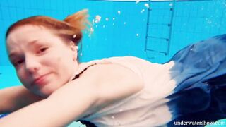 Russian adorable hot Avenna is lonely into the pool