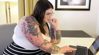 BBW Bitchy Boss fucks USELESS Employee!