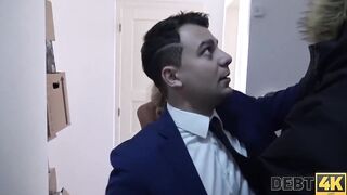DEBT4k. Loan manager give bride a chance of getting rid of her debt