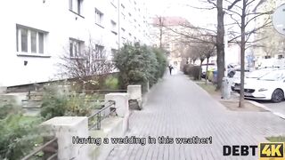 DEBT4k. Loan manager give bride a chance of getting rid of her debt