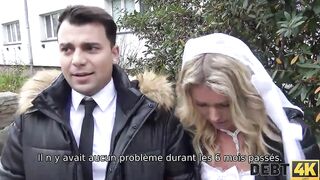 DEBT4k. Une chose douce devrait rendre beaucoup d'argent juste aprï¿½s le mariage