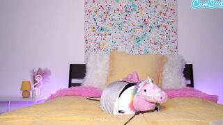 Amateur 18 Masturbates And Riding Sex Machine