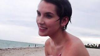 Naked At The Beach - S5:E7