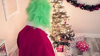 How Cindy Lou Saved Christmas For Her Step Brother - S3:E6