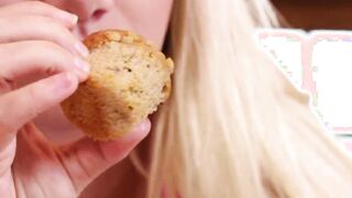 Laela and Hayden are 18 lesbians who banged into the kitchen