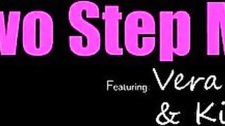 My two Step Moms - S12:E6