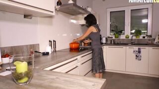 HAUSFRAU FICKEN - Old Milf Takes It Hard From Plumber