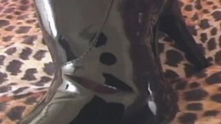 Big haired Goddess wants to nailed her friend with a stap-on