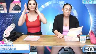 Camsoda - sexy cougar Pornstars Riding The Sex Machine LIVE on the Air