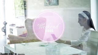 I Get Weekend Vibes inside My Twat- 21Naturals