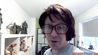 Yorkshire geeks watches huge big tit brit