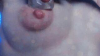 Alexa Kitten: Icy Nipple Tease
