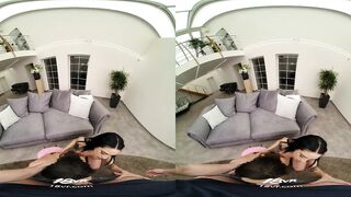 Threesome Session With Isabella And Mia After Reading CV