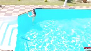 RealityLovers - Seducing The Poolboy