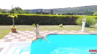 RealityLovers - Seducing The Poolboy