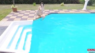 RealityLovers - Seducing The Poolboy