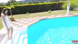 RealityLovers - Seducing The Poolboy