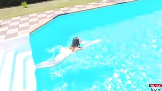 RealityLovers - Seducing The Poolboy