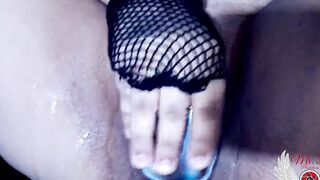 Squirt, masturbation and natural titted, I boned my snatch with my toy until I have orgasms