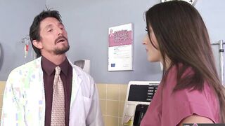 Twistys - Tommy GunnLizz Tayler starring at Doctor Heal Thyself Slut two