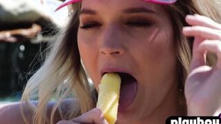 Teenagers Nicole Winter showing off her crazy sexy body and pose totally nude
