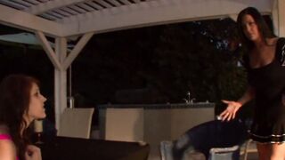 mutti leckt und fickt den neuen babysitter mal richtig durch