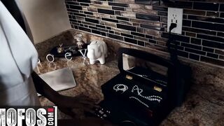 Mofos - hot Ana Foxxx Gets Caught Stealing & she