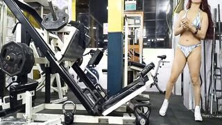 HOTTIE BOOTY WORKOUT OF THE MUSCULAR milf BABE