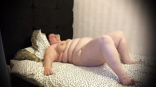 SBBW getting sensual with vibrators