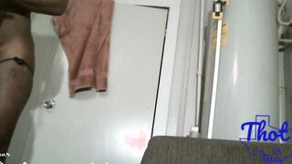 Amateur Sex Thin African Take a Cumshot