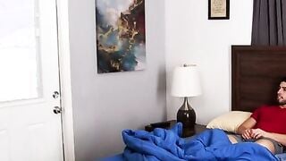 Helping Out My Stepmom - S15:E4