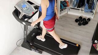 Cuckolding with a thief on a treadmill, he handcuffed me and made me his slave