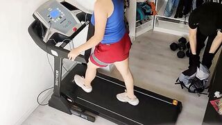 Cuckolding with a thief on a treadmill, he handcuffed me and made me his slave