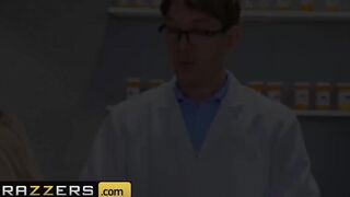 Brazzers - Kinky Beauty sexy Kenzie Reeves With Crazy Sexy Body Fucks Her Pharmacy Markus Dupree