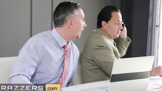 Brazzers - Turned On 19 Year Mature Avery African Fills Her Cunt With An Old Man's Cock
