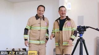 Brazzers - Blonde Huge Boobs Mom Brandi Love Teases A Young Fireman And Seduces His Huge